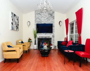 18278 Maple Spring Court - Photo Thumbnail 8