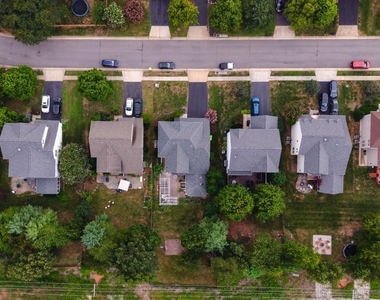 18278 Maple Spring Court - Photo Thumbnail 3