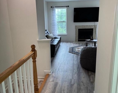 20949 Killawog Terrace - Photo Thumbnail 14