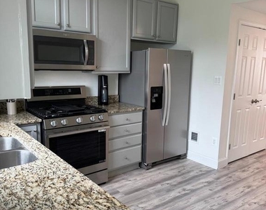 20949 Killawog Terrace - Photo Thumbnail 7