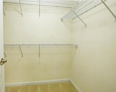 280 High Rail Terrace Se - Photo Thumbnail 11
