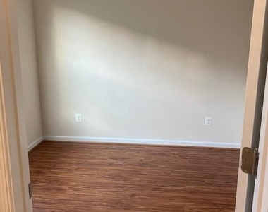 25472 Feltre Terrace - Photo Thumbnail 14