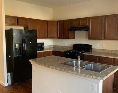 25472 Feltre Terrace - Photo Thumbnail 4