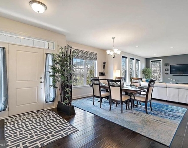 43168 Hattontown Woods Terrace - Photo Thumbnail 4