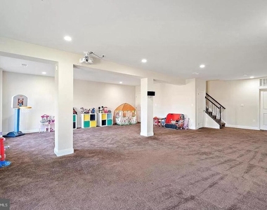 43168 Hattontown Woods Terrace - Photo Thumbnail 24