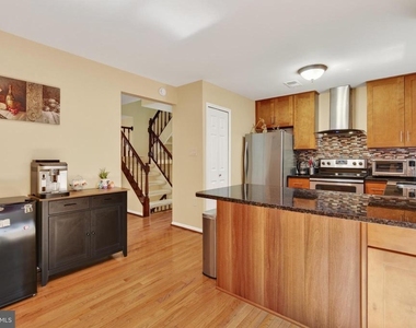 3316 Stone Heather Court - Photo Thumbnail 13