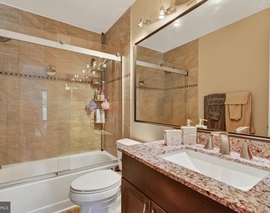 3316 Stone Heather Court - Photo Thumbnail 21
