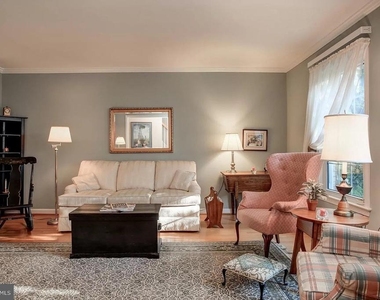 3124 Barnard Court - Photo Thumbnail 1