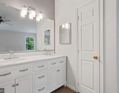 8608 Rocky Gap Court - Photo Thumbnail 18