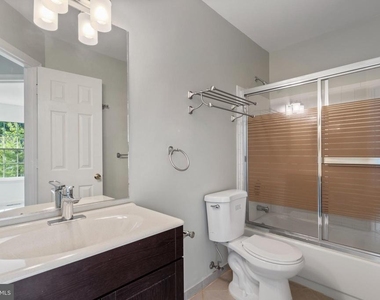 8608 Rocky Gap Court - Photo Thumbnail 23