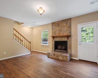 8608 Rocky Gap Court - Photo Thumbnail 12