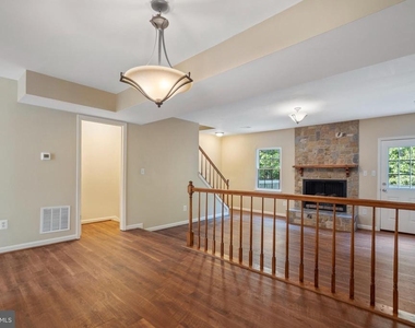 8608 Rocky Gap Court - Photo Thumbnail 9