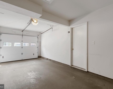 8608 Rocky Gap Court - Photo Thumbnail 35