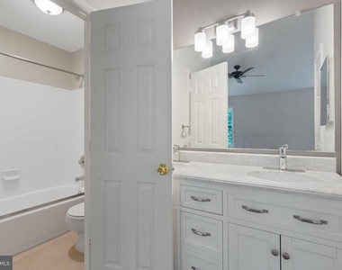 8608 Rocky Gap Court - Photo Thumbnail 17
