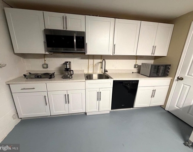 7428 Mason Lane - Photo Thumbnail 11