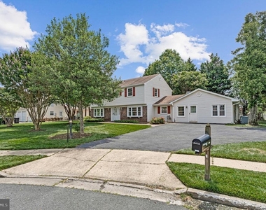 12805 Melvue Court - Photo Thumbnail 1