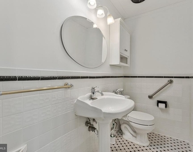 12805 Melvue Court - Photo Thumbnail 21