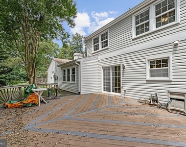 12805 Melvue Court - Photo Thumbnail 22