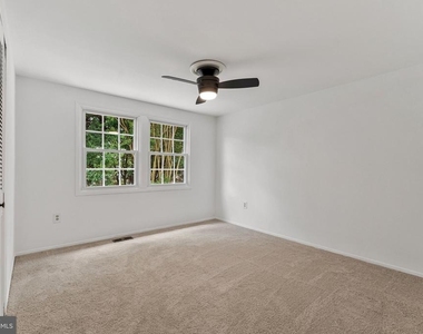 12805 Melvue Court - Photo Thumbnail 17