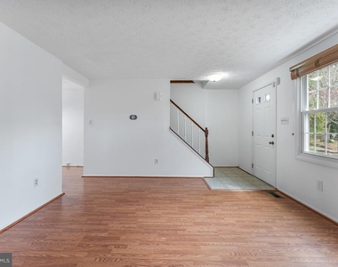 11562 Ivy Bush Court - Photo Thumbnail 2
