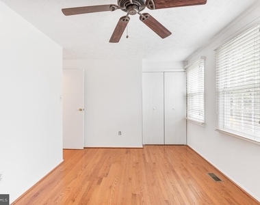11562 Ivy Bush Court - Photo Thumbnail 15