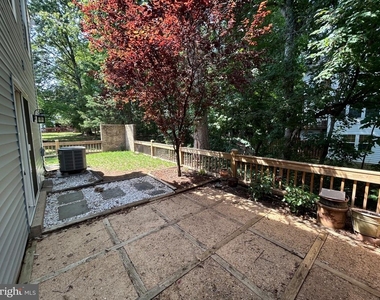 6001 Rabbit Court - Photo Thumbnail 2