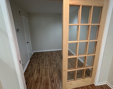 6001 Rabbit Court - Photo Thumbnail 8