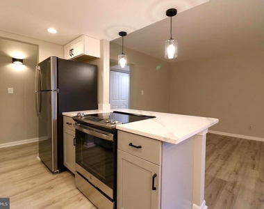 2249 Castle Rock Square - Photo Thumbnail 6