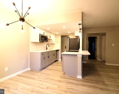2249 Castle Rock Square - Photo Thumbnail 9