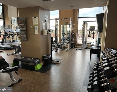 2451 Midtown Avenue - Photo Thumbnail 39