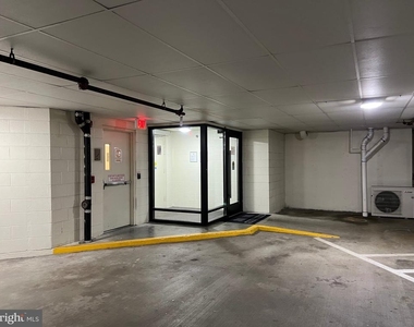 2451 Midtown Avenue - Photo Thumbnail 33