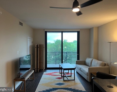 2451 Midtown Avenue - Photo Thumbnail 14