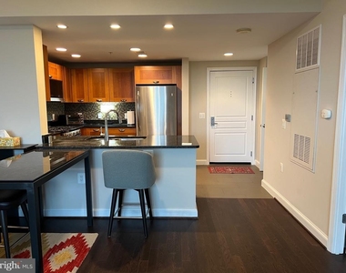 2451 Midtown Avenue - Photo Thumbnail 22