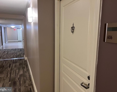 2451 Midtown Avenue - Photo Thumbnail 6