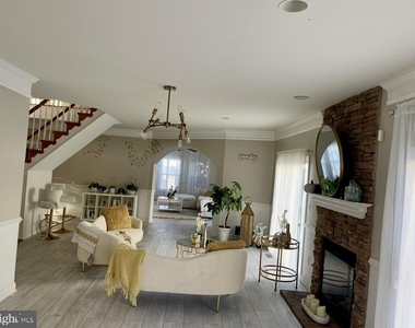 12530 Popes Head Road - Photo Thumbnail 9