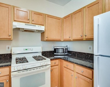 5115 Travis Edward Way - Photo Thumbnail 2