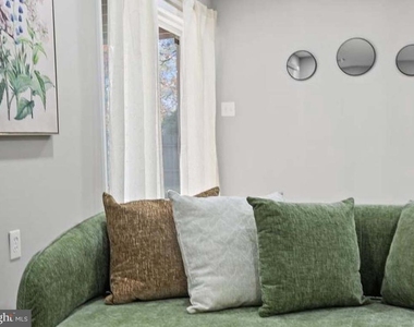 4307 San Carlos Drive - Photo Thumbnail 15