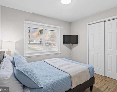 4307 San Carlos Drive - Photo Thumbnail 11