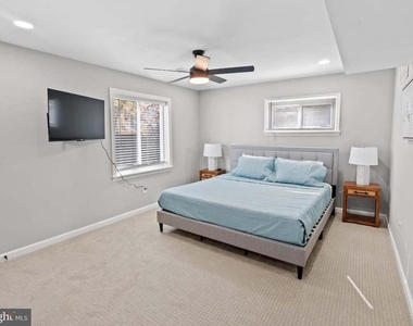 4307 San Carlos Drive - Photo Thumbnail 18