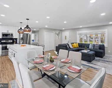 4307 San Carlos Drive - Photo Thumbnail 5