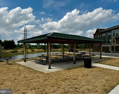 2626 Jetstream Road - Photo Thumbnail 27
