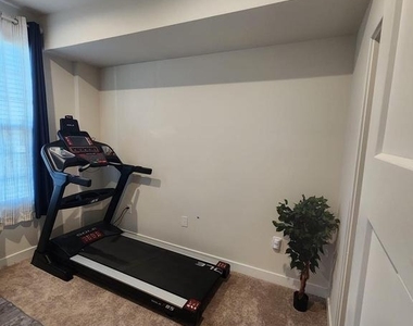 2626 Jetstream Road - Photo Thumbnail 21