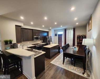 2626 Jetstream Road - Photo Thumbnail 4