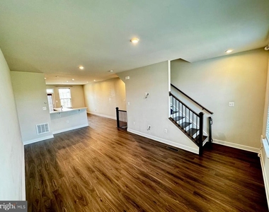 2626 Jetstream Road - Photo Thumbnail 9