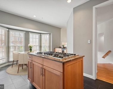 1782 Dawson Street - Photo Thumbnail 2