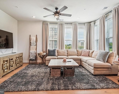 2324 Wind Charm Street - Photo Thumbnail 17