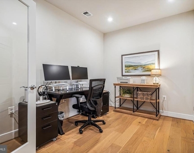 2324 Wind Charm Street - Photo Thumbnail 18