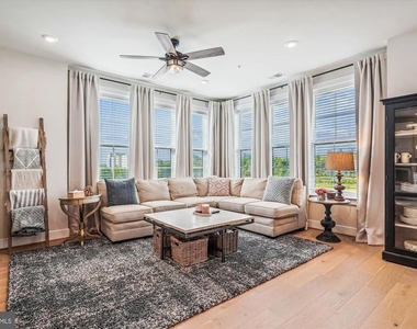 2324 Wind Charm Street - Photo Thumbnail 14