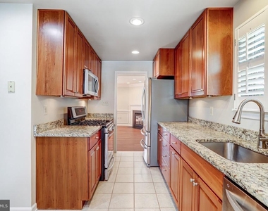 14508 Four Chimney Drive - Photo Thumbnail 6