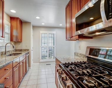 14508 Four Chimney Drive - Photo Thumbnail 10